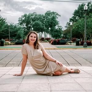 Meet your Posher, Adriana